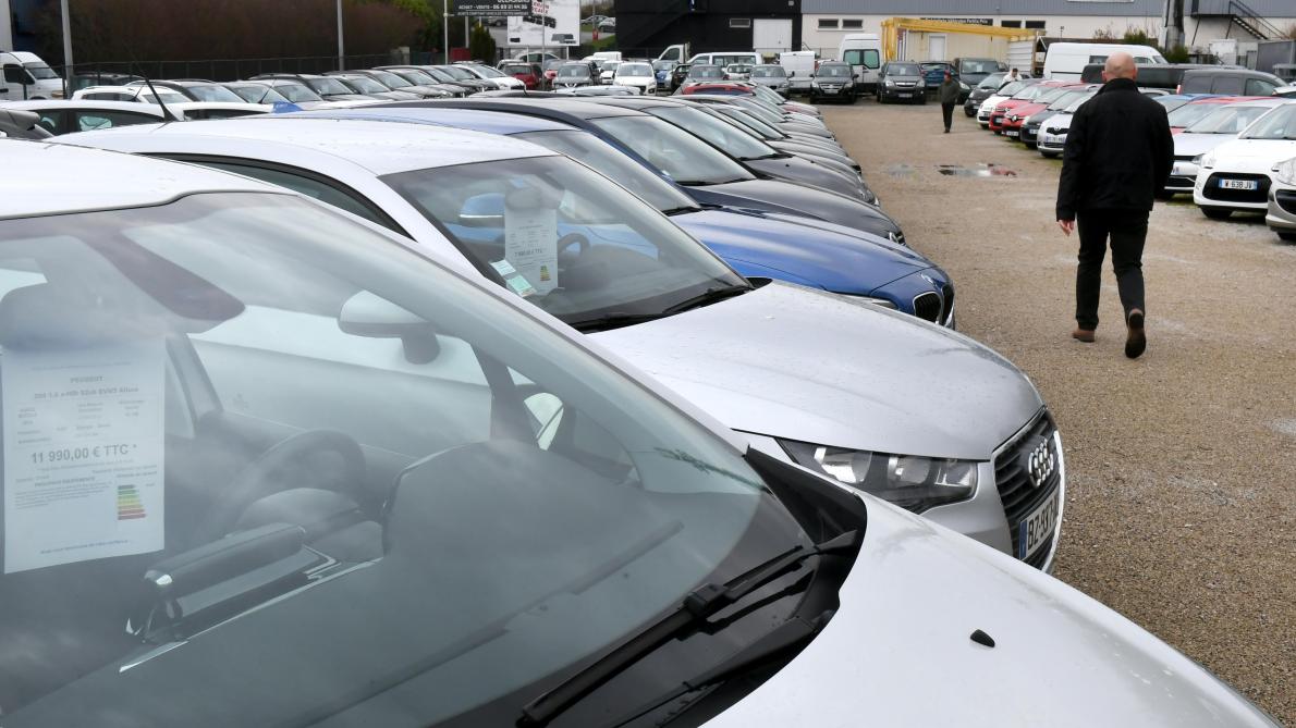 Automobile Ca Roule Pour Le Marche De L Occasion