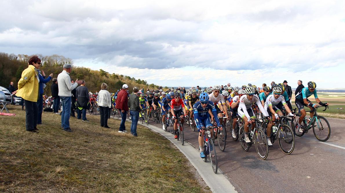 La Course Cycliste Paris Troyes Reportee