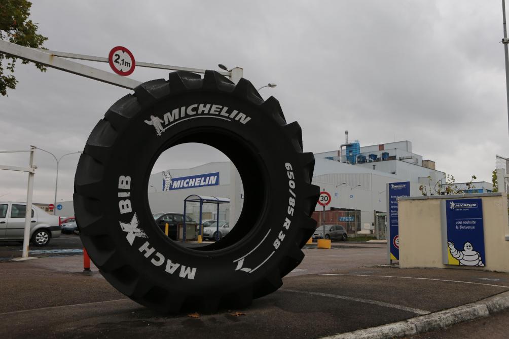 Renault met à l'arrêt toutes ses usines en France — Coronavirus Renault met à l'arrêt toutes ses usines en France — Coronavirus