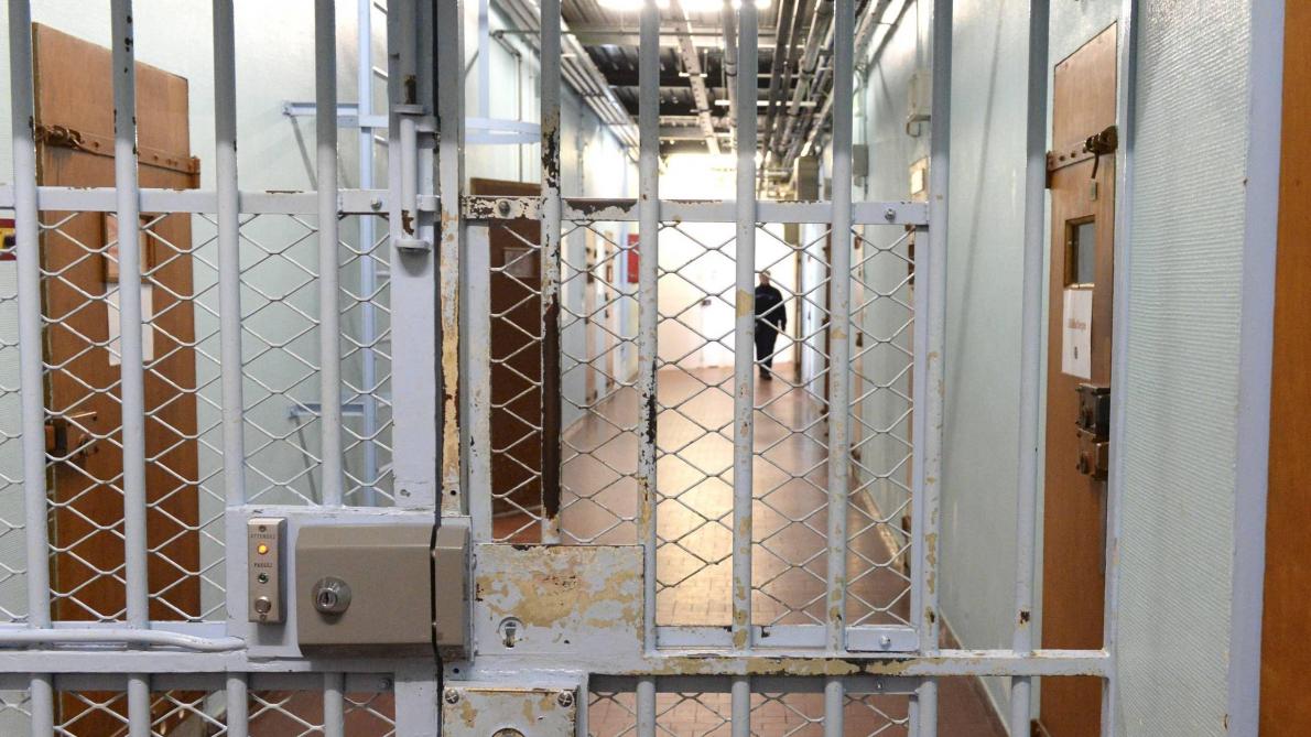 Coronavirus A La Prison De Chalons Les Manques Habituels De Materiel Deviennent Inquietants