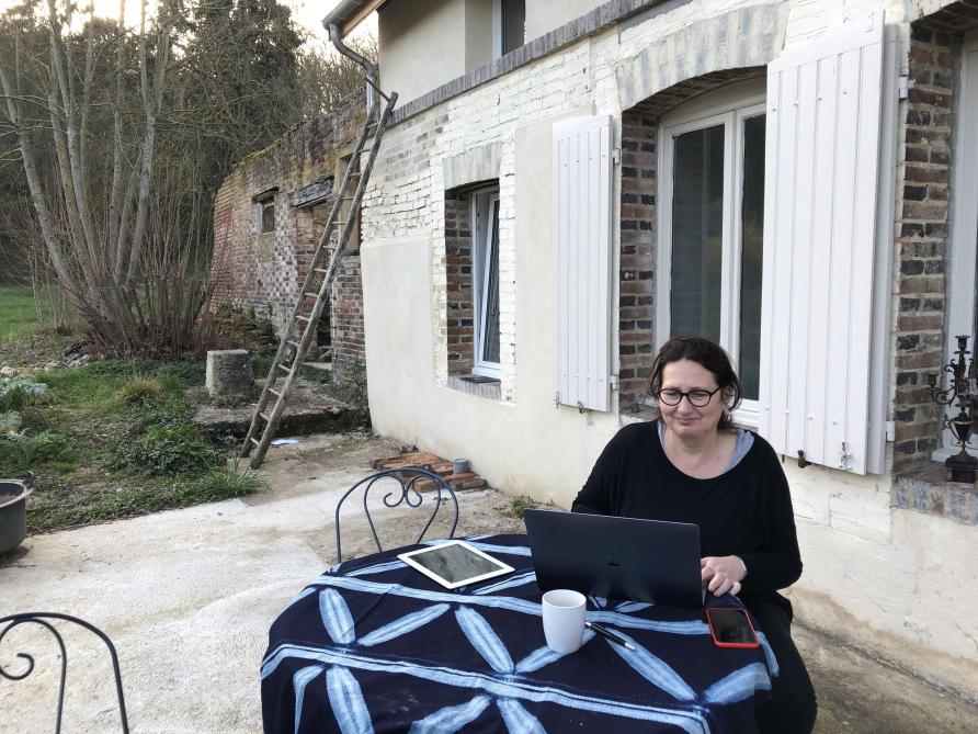 Coronavirus Ils Ont Fui Paris Pour Se Confiner Dans La Campagne Du Pays D Othe