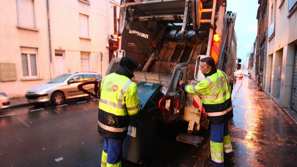 Le Lundi De Paques Decale Le Ramassage Des Poubelles Dans Les Portes Du Luxembourg