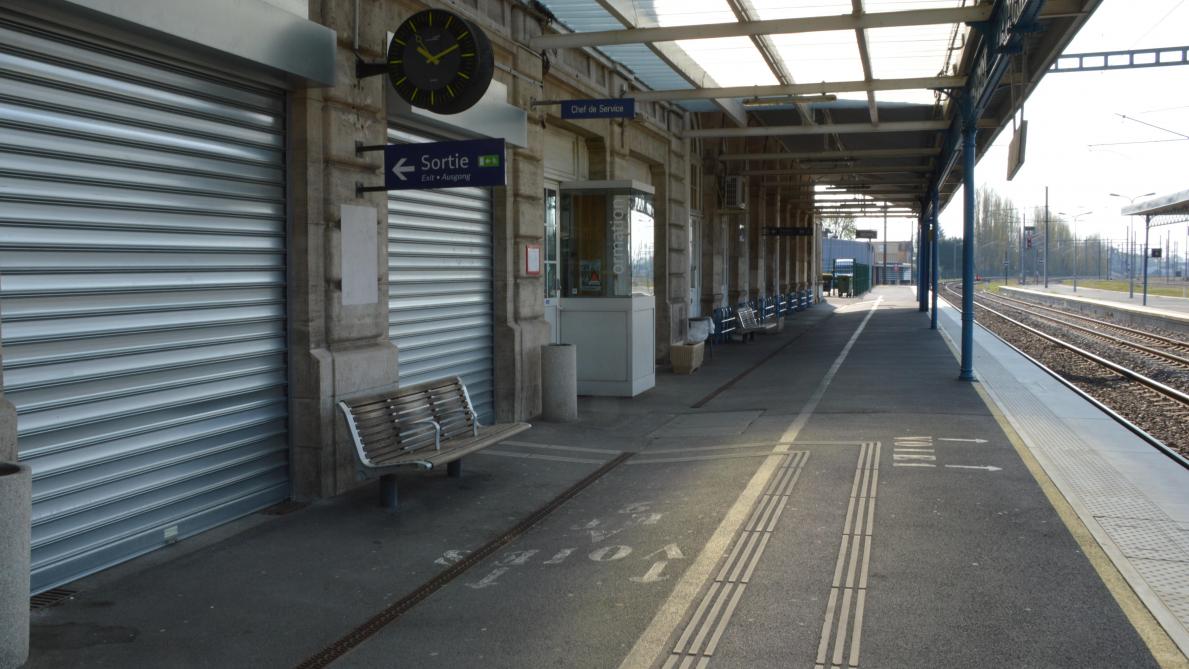 A Sedan La Gare A Ferme Ses Portes Au Public