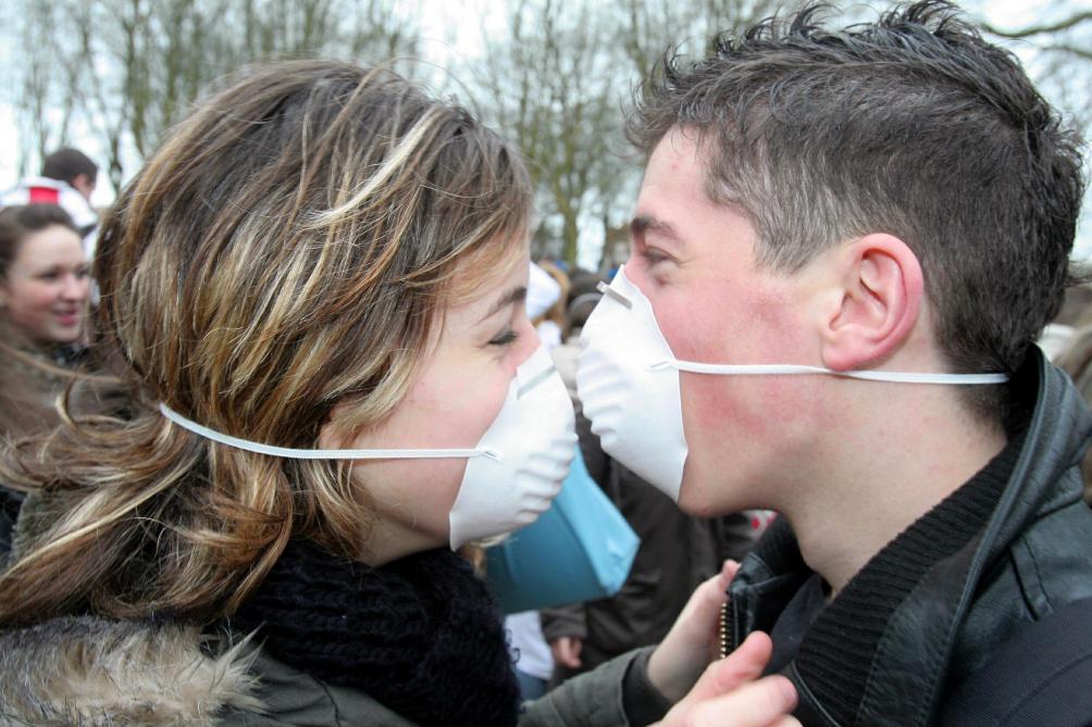 Le Conseil scientifique préconise le « port du masque ...