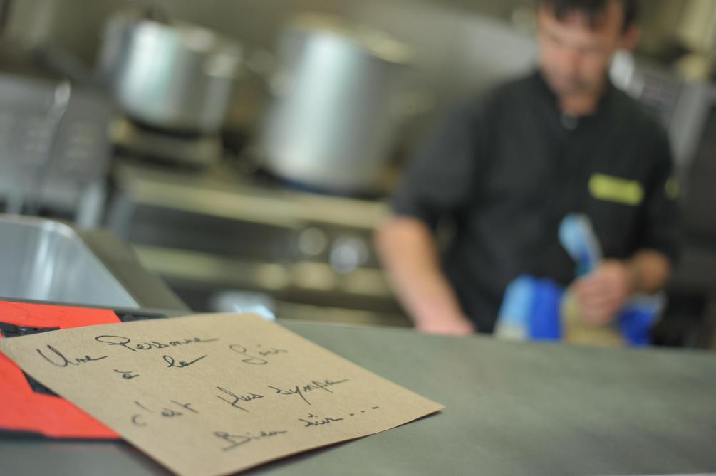 A Charleville Mezieres Des Services Sans Couverts Ni Cafe