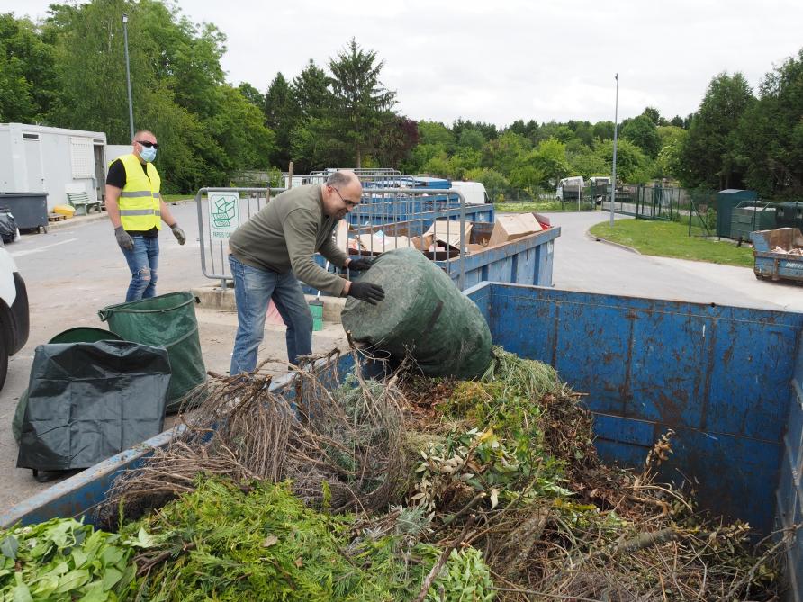Les Dechetteries Autour D Epernay Rouvrent Dans Le Calme