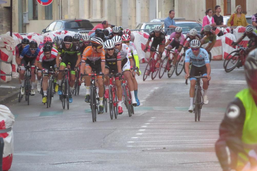 Bar Sur Aube La Nocturne Cycliste Annulee Des Doutes Sur Le Tour De L Avenir