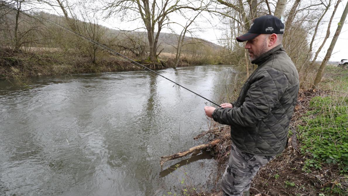 Dans L Aube La Peche Rouvre En Riviere Les Lacs En Suspens Dans L Aube La Peche Rouvre En Riviere Les Lacs En Suspens