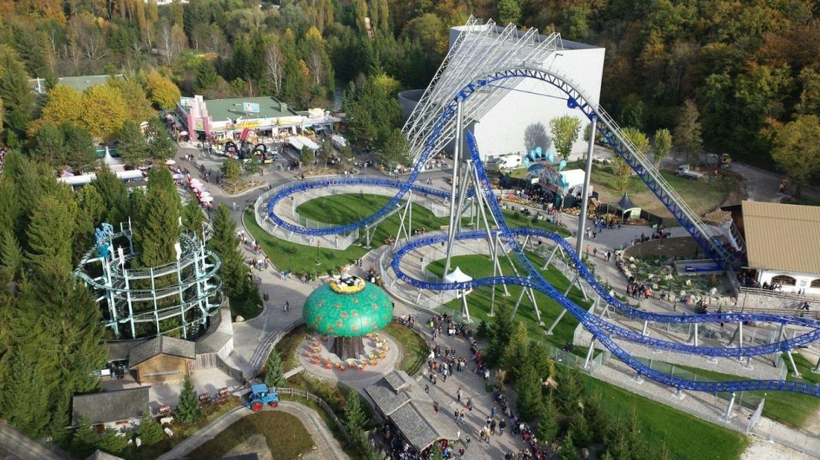 Coronavirus Les Parcs D Attractions Dans L Attente D Une