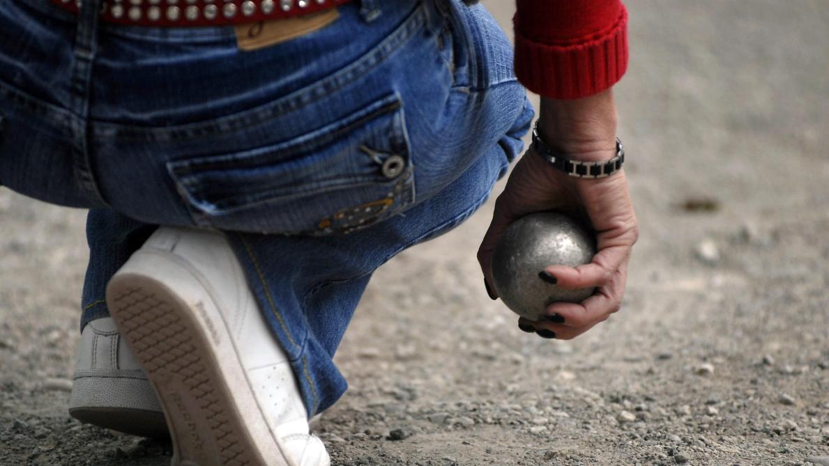 Petanque Les Boulistes Peuvent Se Remettre A Pointer