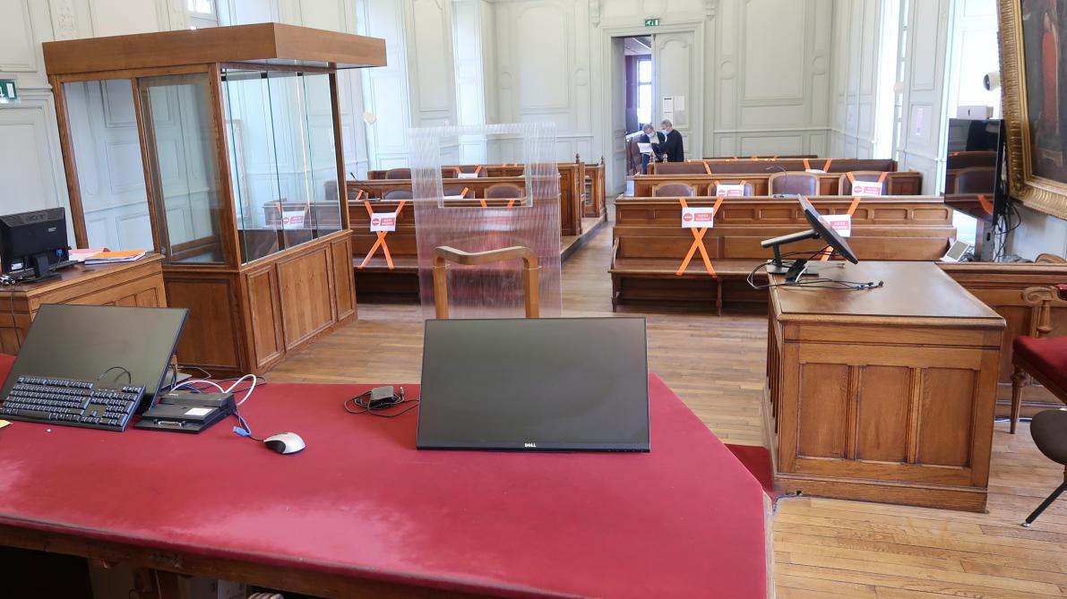 Tribunal de Laon: «Il a foncé sur moi comme un taureau»