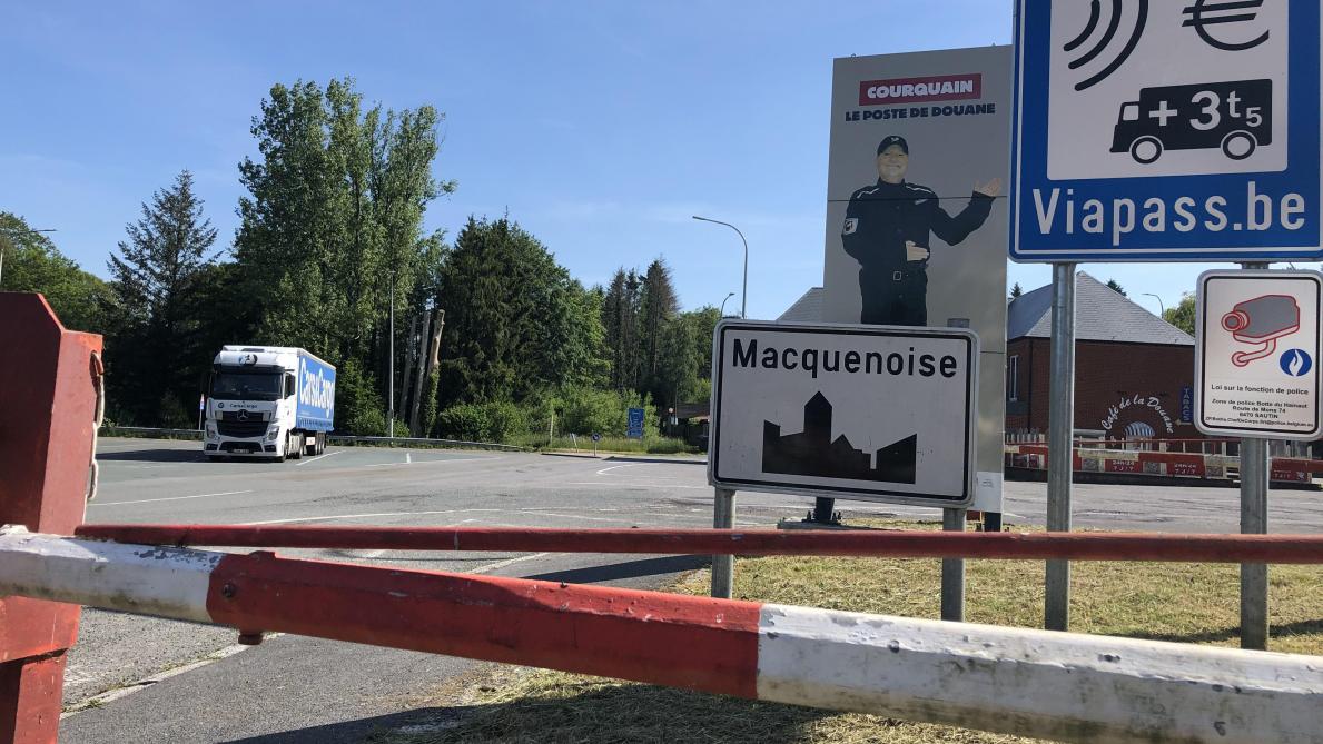 A La Frontiere Franco Belge Pres D Hirson Rien A Declarer Ou Presque