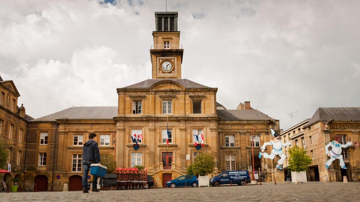 Suspicion De Cas De Covid 19 La Mairie De Charleville Mezieres Fermee Toute La Journee