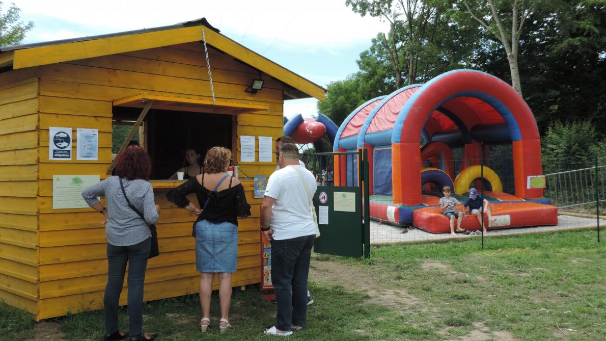 Un Nouveau Parc Pour Enfants Sur L Axe Vert A Luzoir Un Nouveau Parc Pour Enfants Sur L Axe Vert A Luzoir