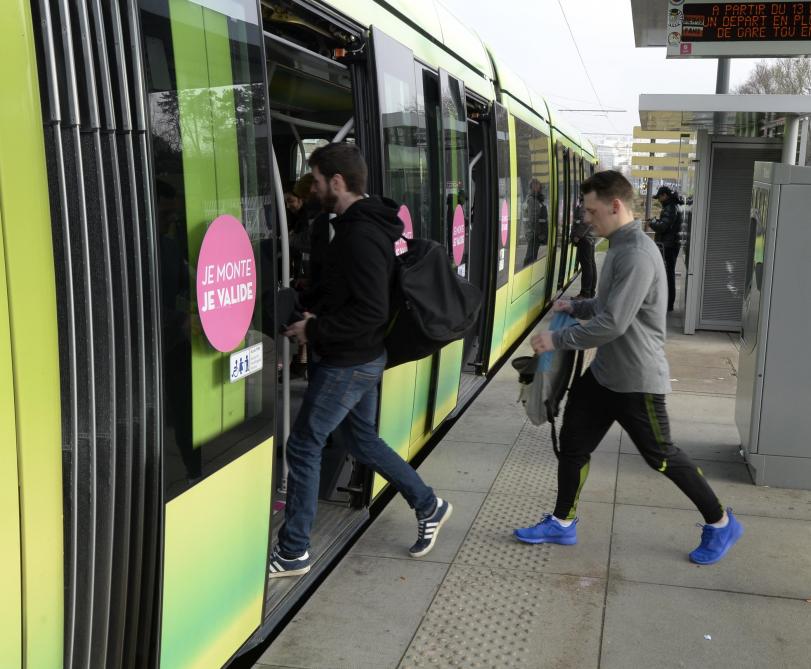 Lachete Complexes Greve Voici Les Echos De La Semaine A Reims