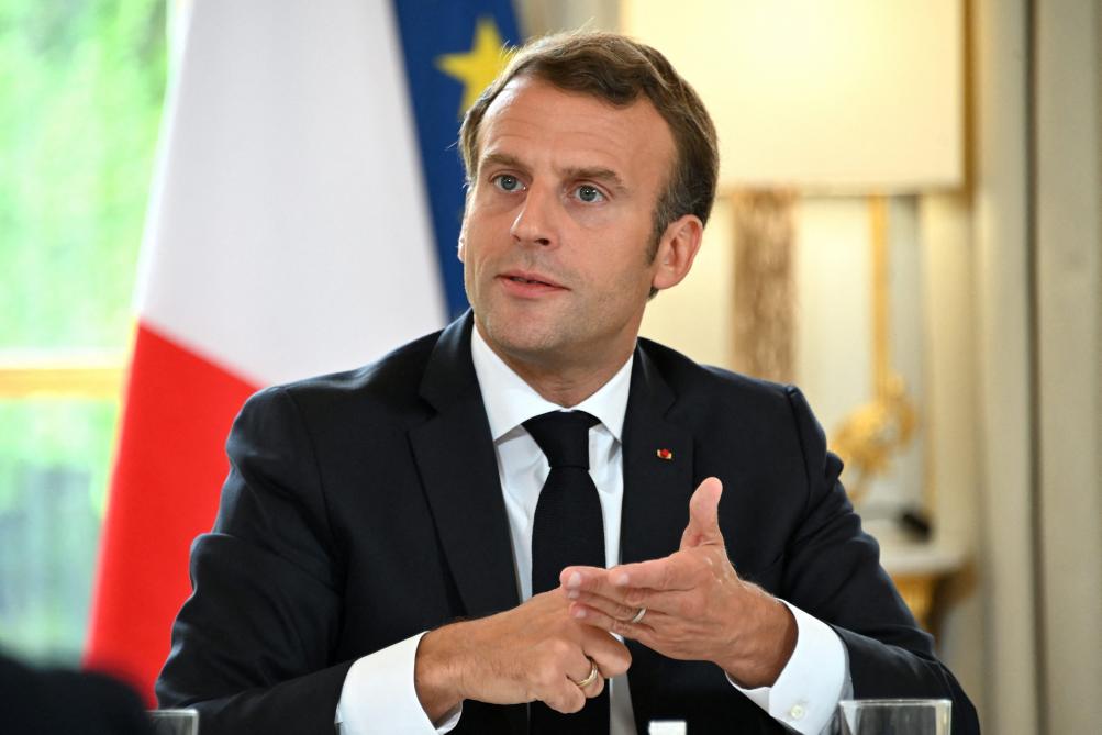 Interview exclusive : Emmanuel Macron appelle à «se ...