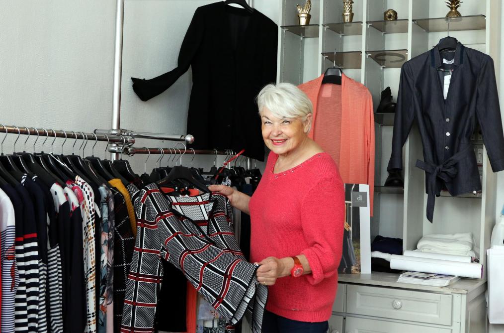A Reims, Hélène Houin travaille dans un magasin de vêtements du centre