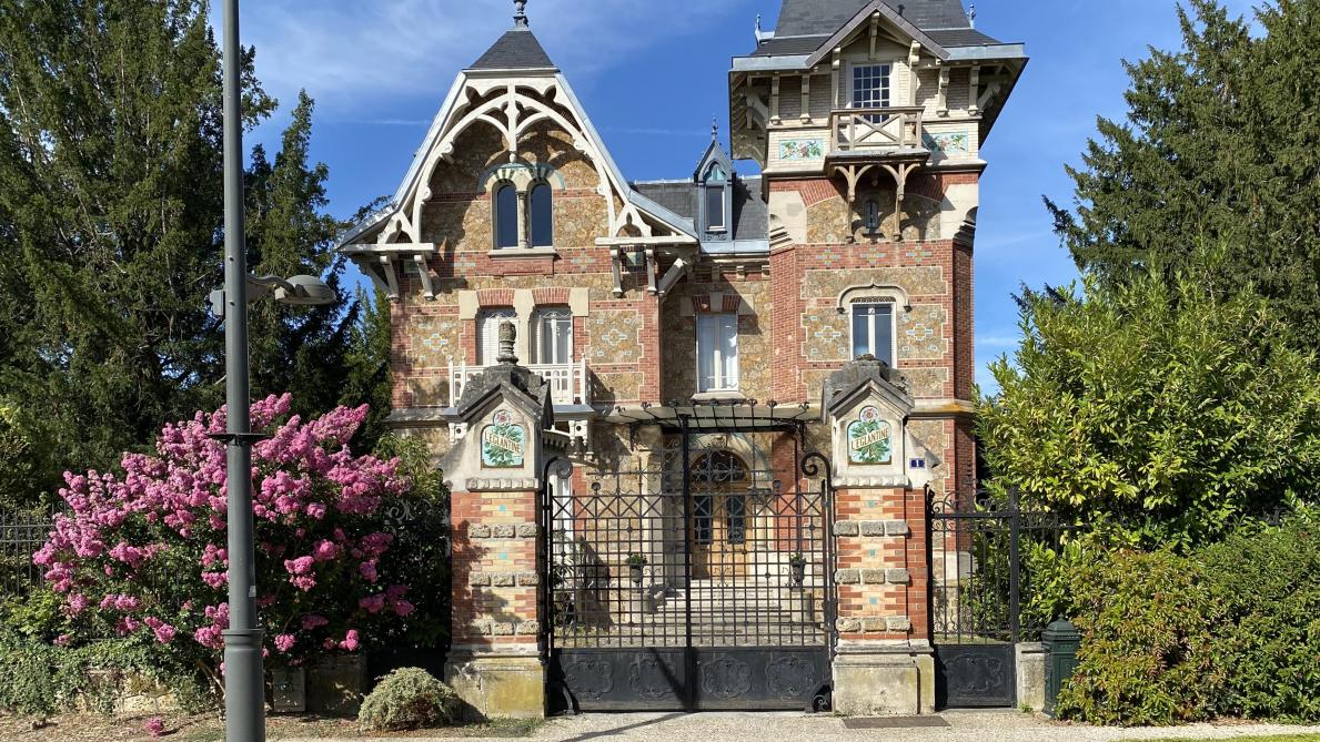 La Maison De Tatie Danielle Est A Chateau Thierry