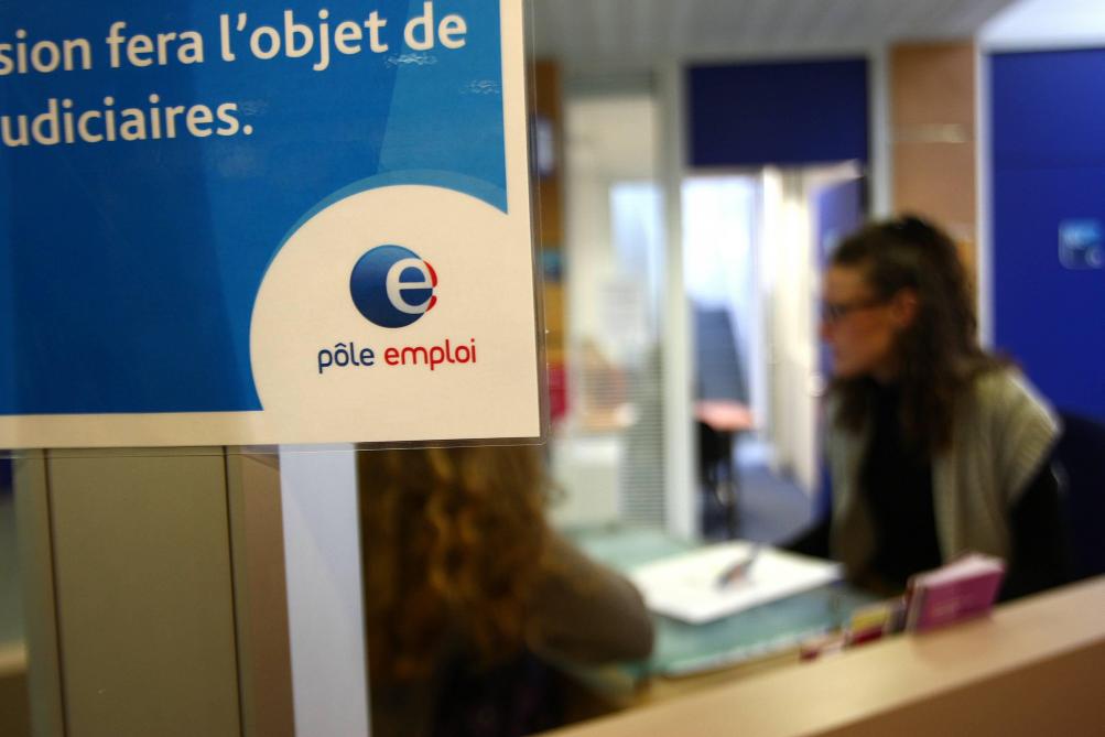 Pole Emploi Va Recruter 2800 Personnes Pour Accompagner Les Jeunes Et Les Chomeurs
