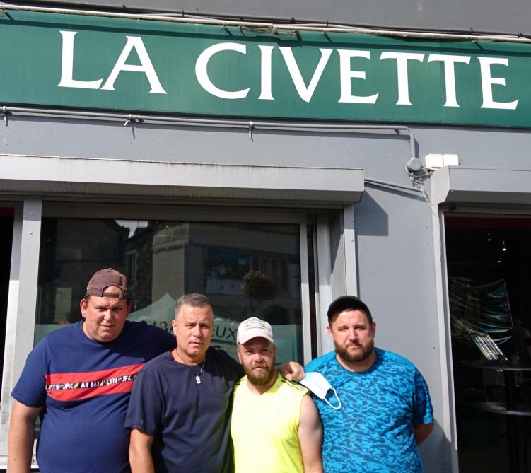 Deux Anciens Champions Du Monde Et D Europe De Petanque A Revin Le 16 Aout