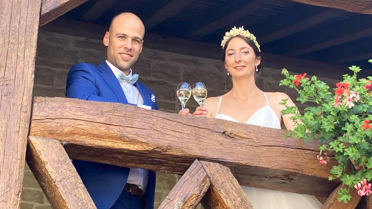 Anne Fleur Et Raphael Unis Par Le Mariage A Loches Sur Ource