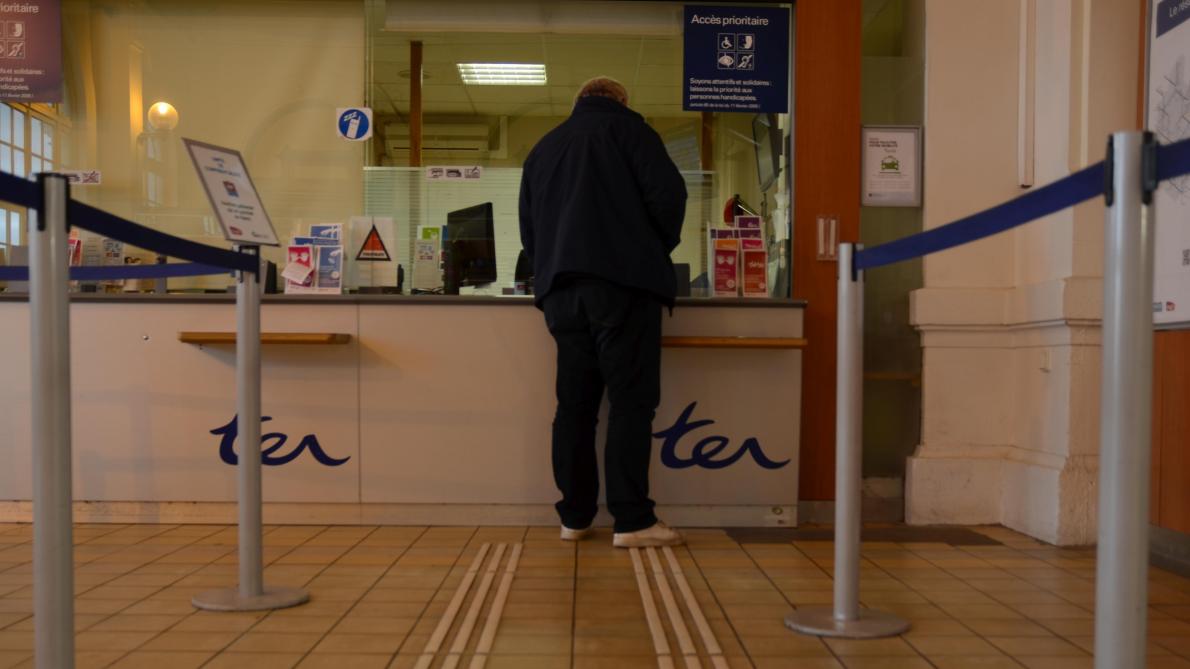 Avantage Jeune Carte Famille La Sncf Vend Ses Cartes De Reduction A Moitie