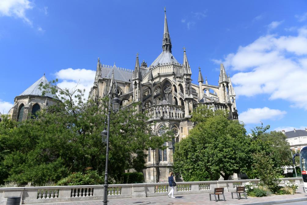 Le Toit De La Cathedrale De Reims A Besoin De Travaux En Urgence
