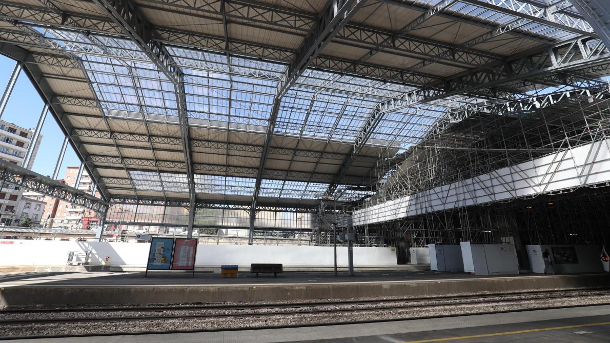La grande halle voyageurs de la gare de Troyes se dévoile La grande halle voyageurs de la gare de Troyes se dévoile