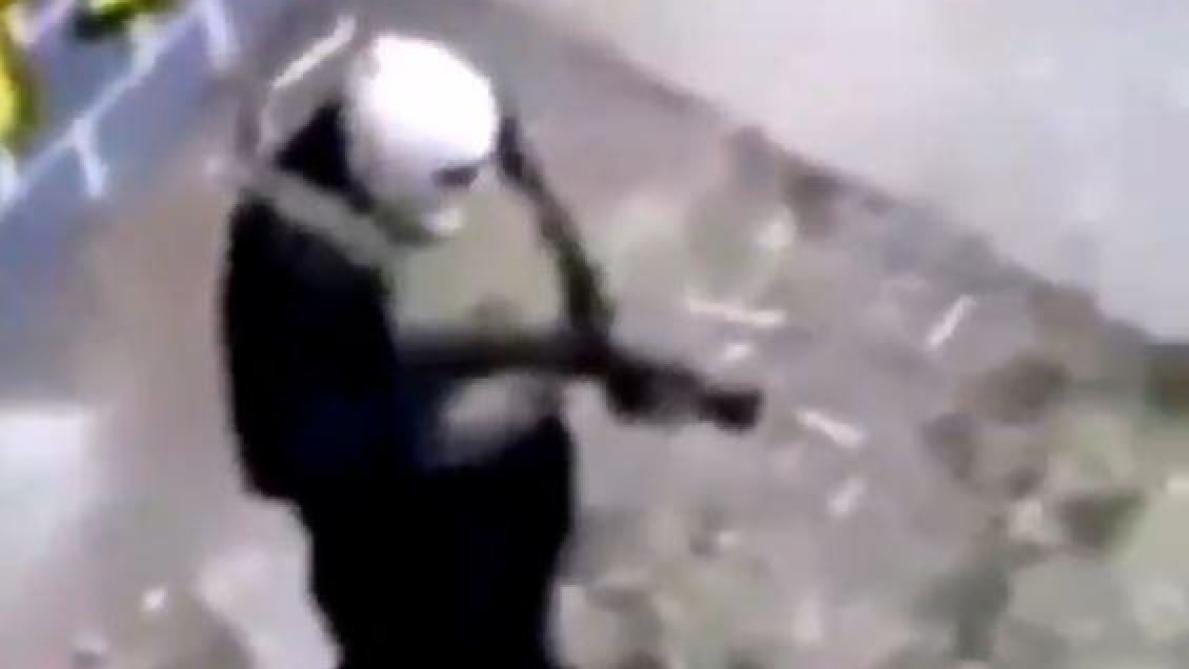 Grenoble La Police Investit Un Quartier Ou Des Dealeurs S Etaient Filmes Armes