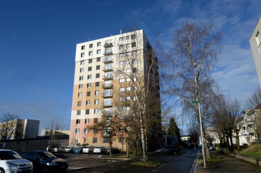 Face Aux Trafics Les Habitants De Manchester A Charleville Mezieres Resignes