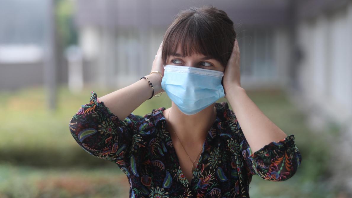 Quand le masque coupe la communication pour les sourds et 