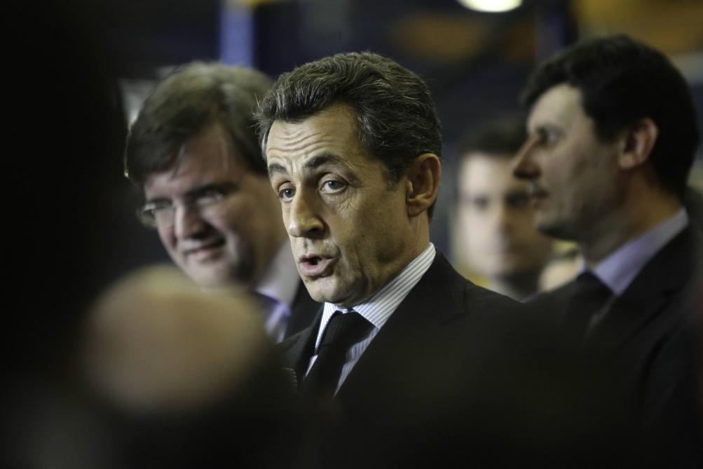 Nicolas Sarkozy Cree La Polemique En Associant Les Mots Negres Et Singes