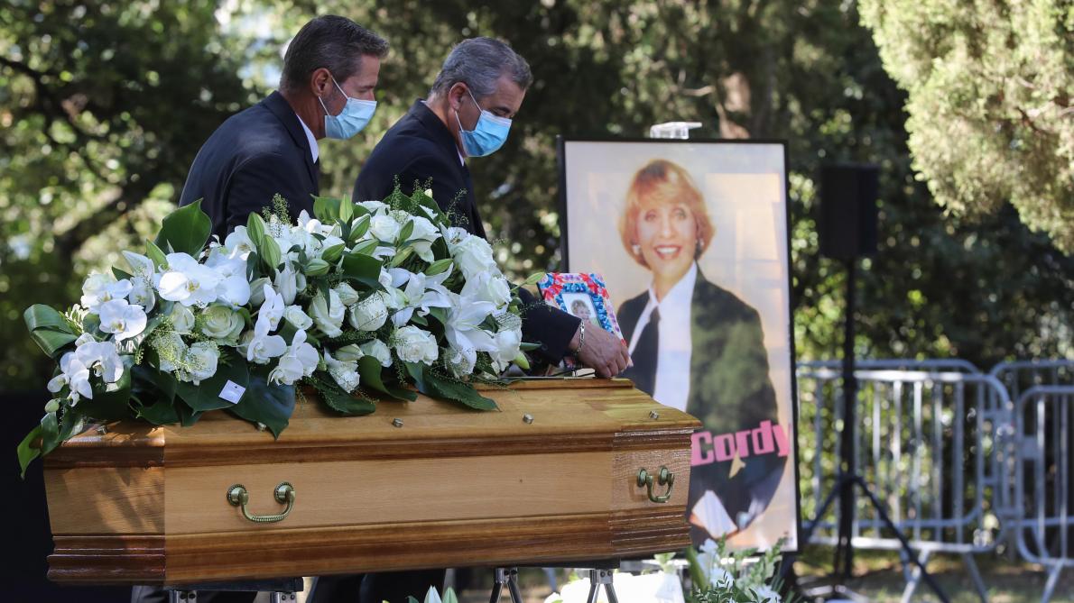 L Adieu Populaire A Annie Cordy Jongleuse D Emotions