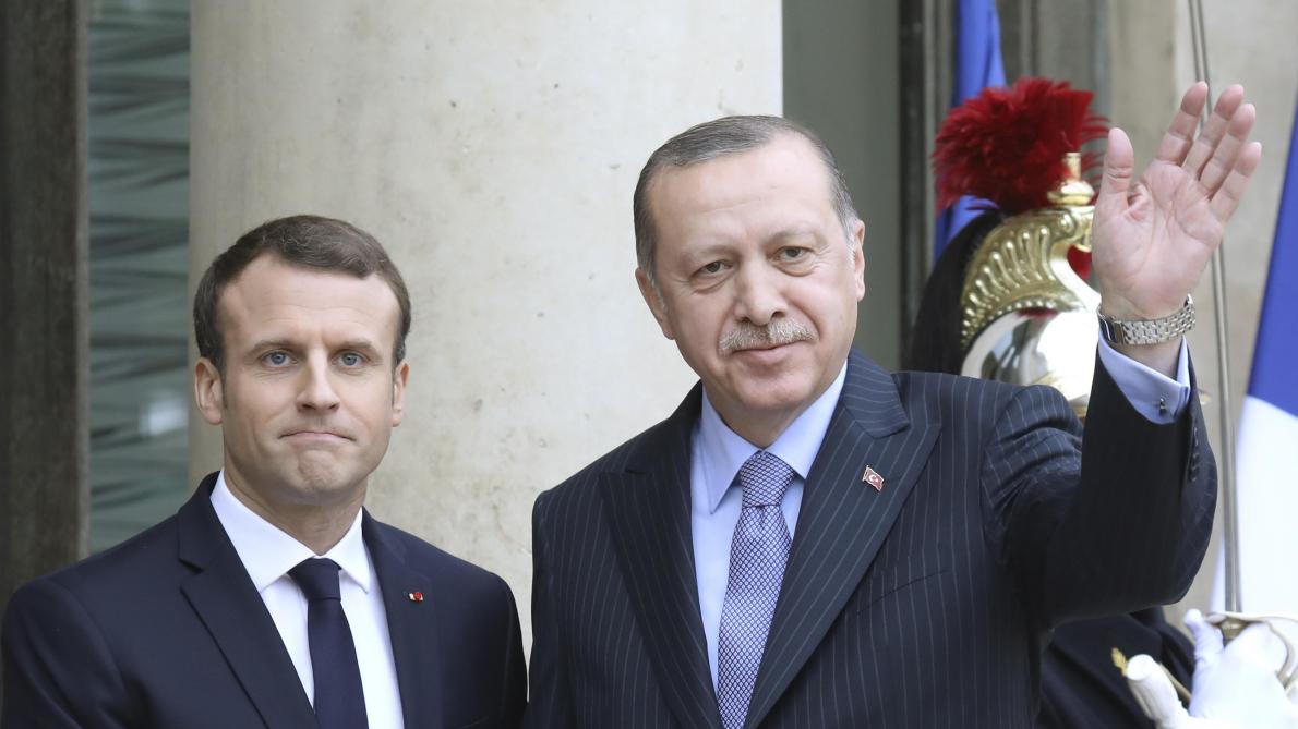 Macron Vous N Avez Pas Fini D Avoir Des Ennuis Avec Moi Avertit Erdogan