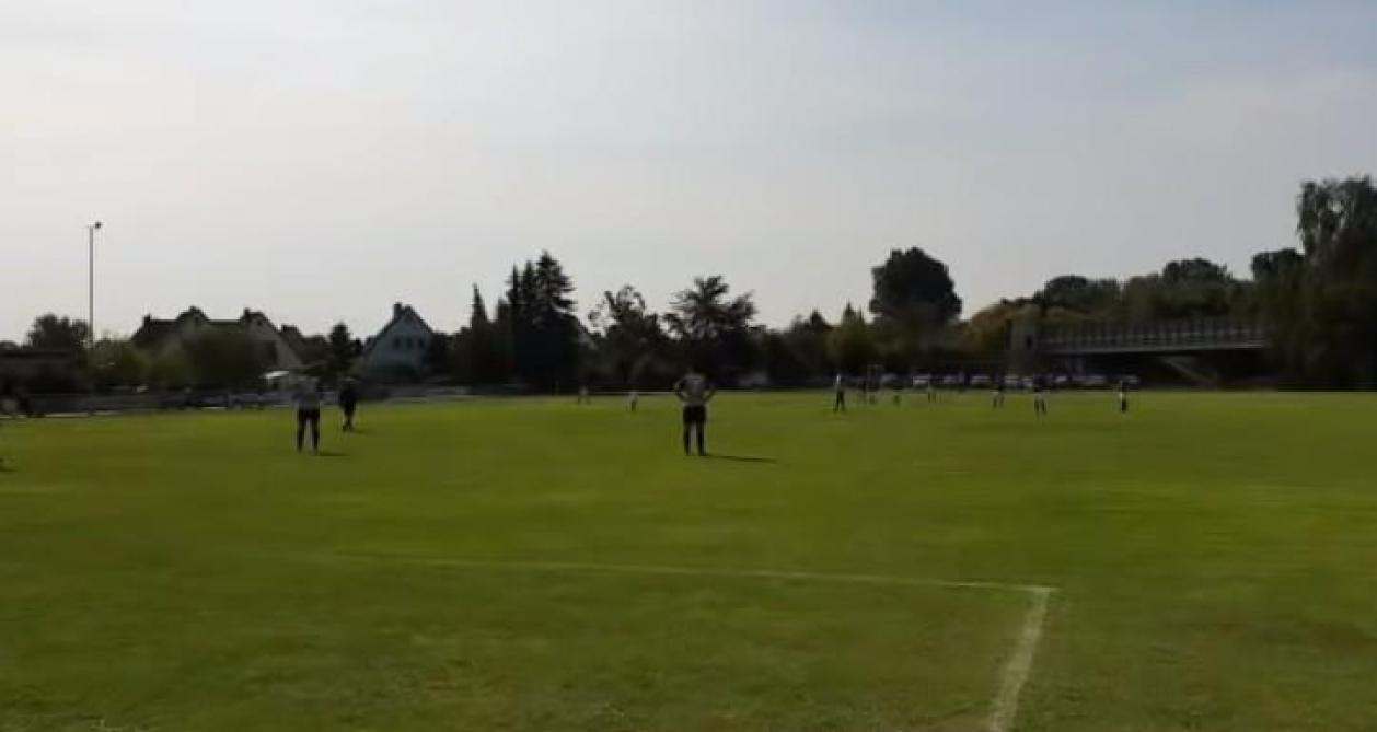 Video Foot Une Equipe Allemande Perd Un Match 37 0 En Respectant La Distanciation Sociale