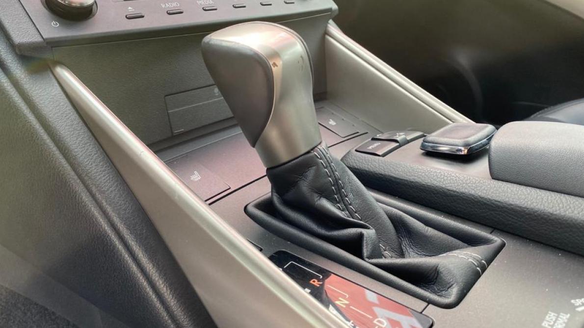 Salon Du Vehicule D Occasion La Boite Automatique Toujours Plus Tendance