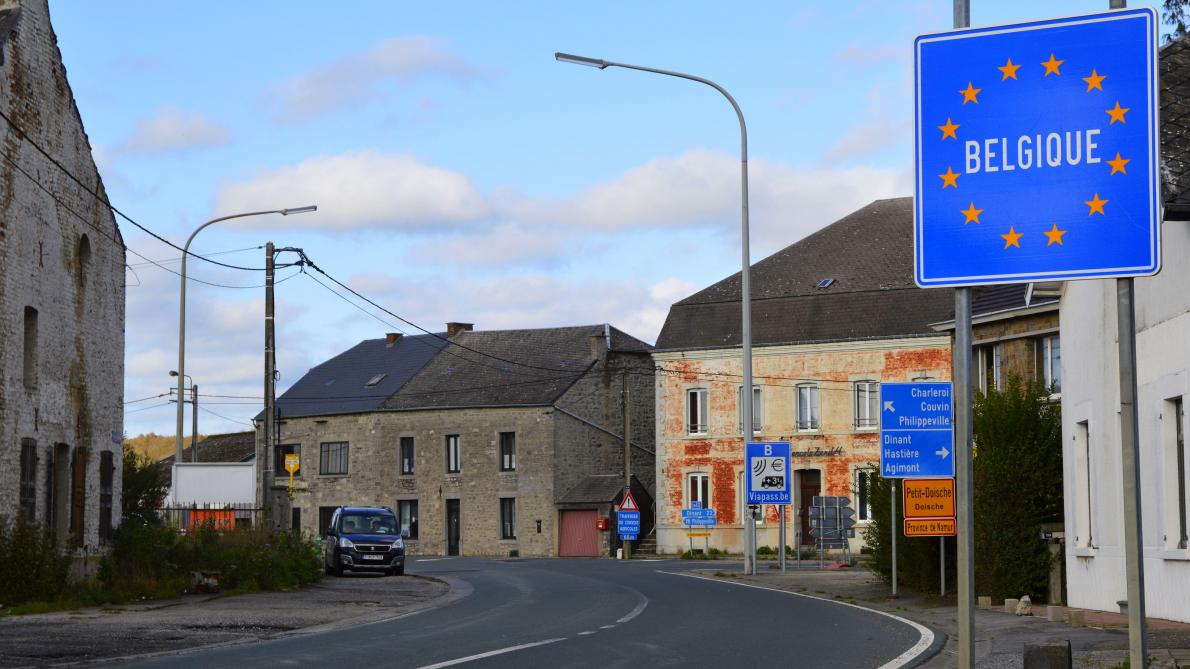 Nord Ardennes La Frontiere Belge Ouverte Pour Motifs Legitimes