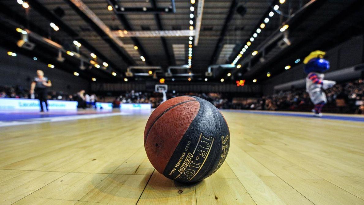 Ça fait débat - Le basket-ball professionnel français est-il en danger ?