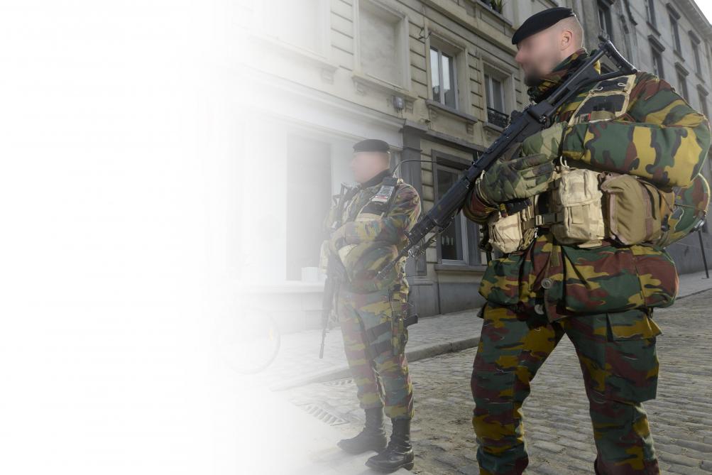 laçage militaire