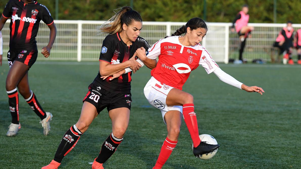 Combien De Place Au Stade De Barcelone Football - D1 féminine. Kessya Bussy, une bonne pioche de l’été pour le