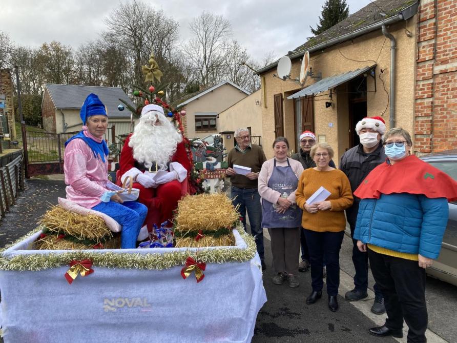 Cadeau De Noel Offert Par La Mairie A Proix La Commune Offre Des Cadeaux De Noel Solidaires