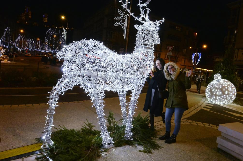 Video Moins D Animations Mais Plus D Illuminations Pour Noel A Laon