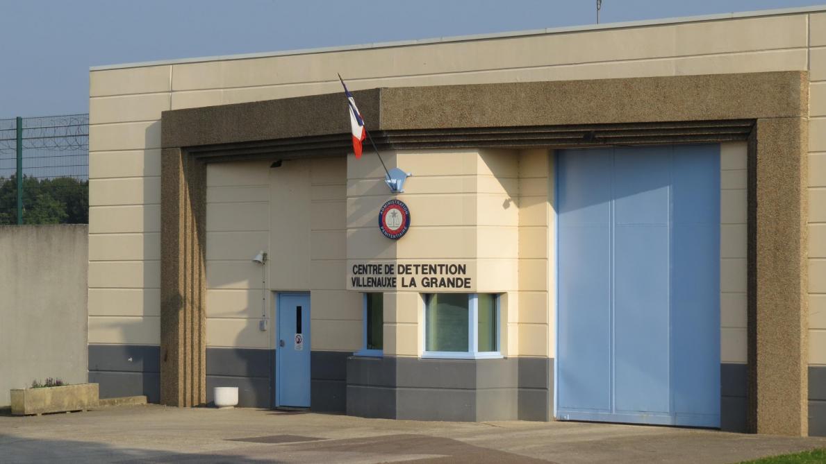 40 mois pour avoir géré le trafic depuis la prison de VillenauxelaGrande