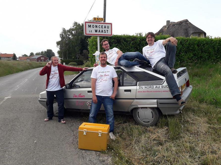 Monceau Le Waast Apres Leur Periple En Bx Les Quatre Amis Continuent Leur Voyage Dans Le Temps