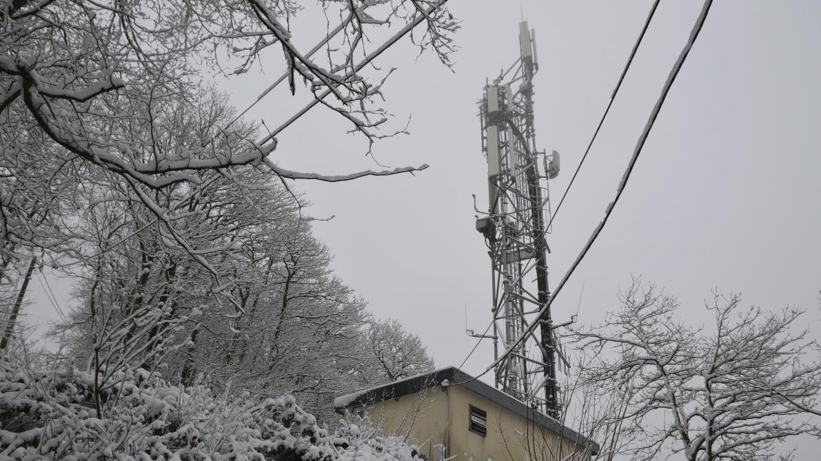 Un Reseau Telephonique En Dents De Scie A Cause D Un Probleme D Energie Sur Le Site Qui Couvre Revin