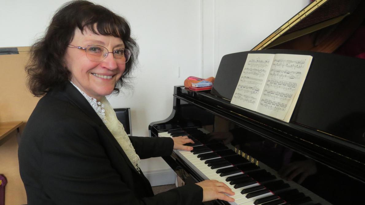 puntada Semejanza Espinas Carina Vaucouloux : quarante-huit ans de piano au conservatoire de  Romilly-sur-Seine