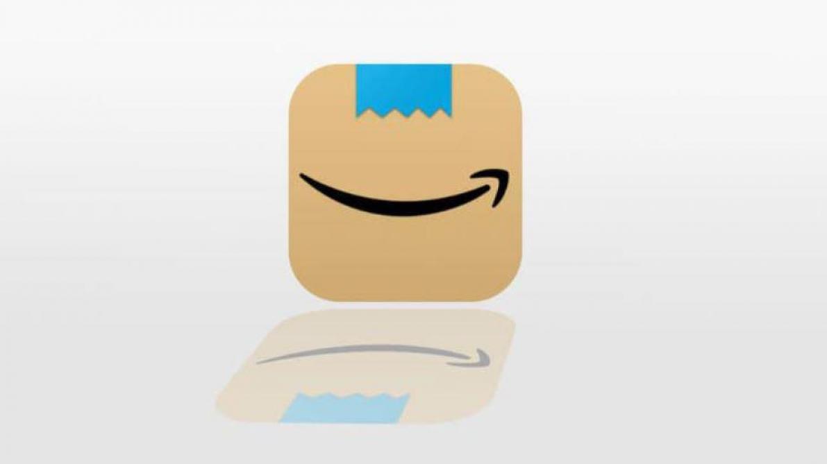 Amazon Change Discretement Son Nouveau Logo Compare Au Sourire D Hitler
