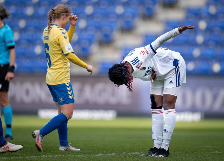 Football Ligue Des Champions Feminine Lyon File En Quarts Paris Dans Le Viseur