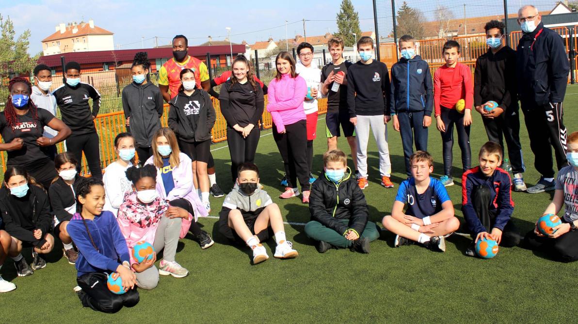 Romilly Sur Seine Le Plaisir De Jouer Au Handball Retrouve