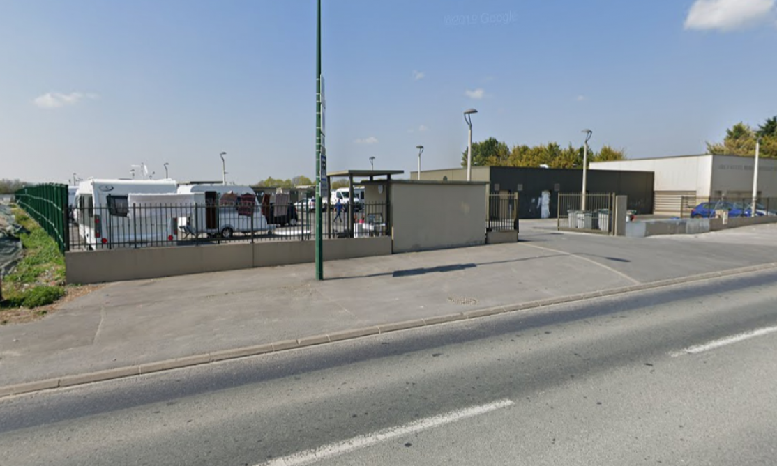 Reims il laisse son ADN sur le vaporisateur utilisé pour effacer les